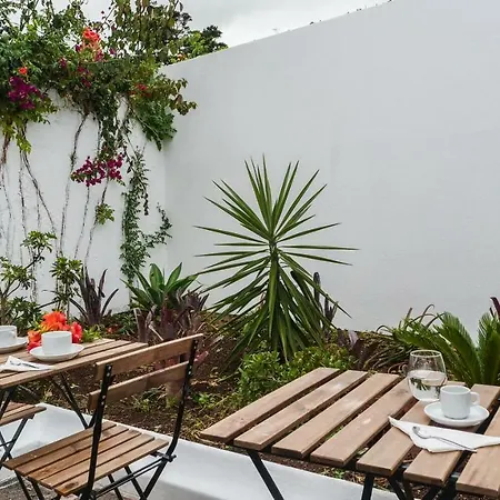 Casa Do Mercado Πανσιόν Πόντα Ντελγκάντα