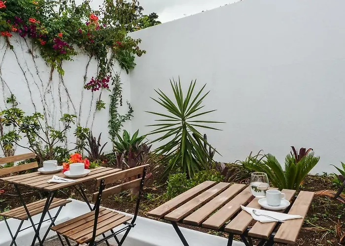 Casa Do Mercado Πανσιόν Πόντα Ντελγκάντα